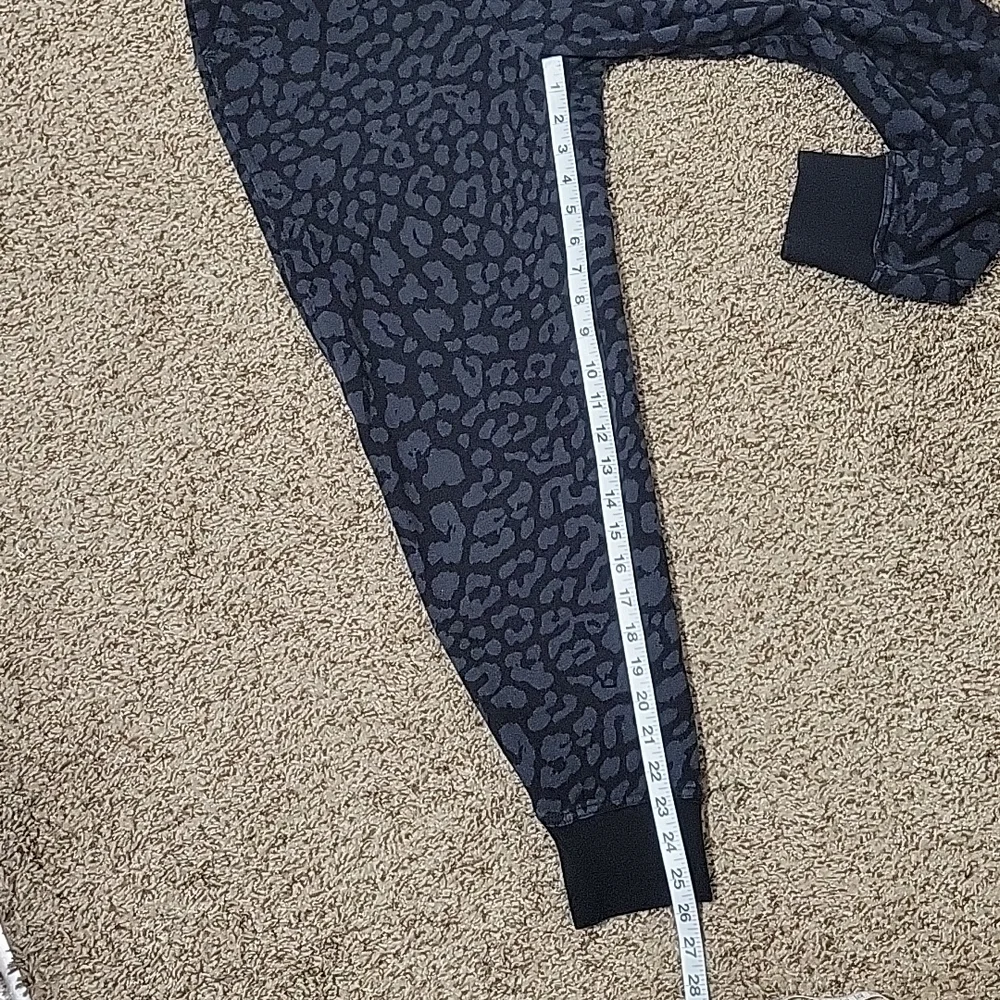 Set of Nike Women's Sz S - Picture 13 of 14